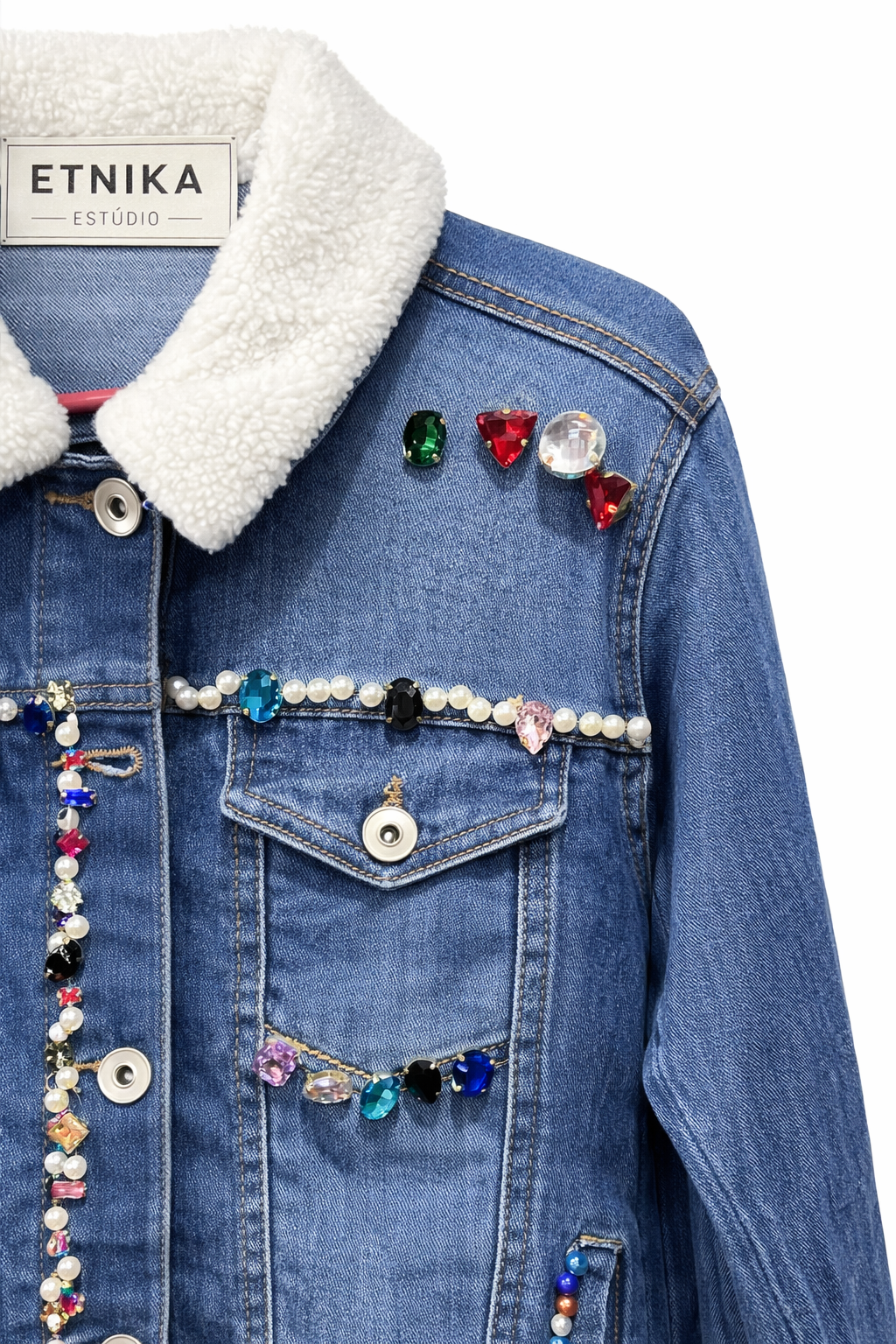 Chamarra de Mezclilla con Pedrería Artesanal y Cuello Borrego | ETNIKA STUDIO™ Denim Jacket Boho Chic
